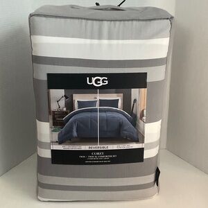UGG Corey Reversible Comforter Set in Gray and White